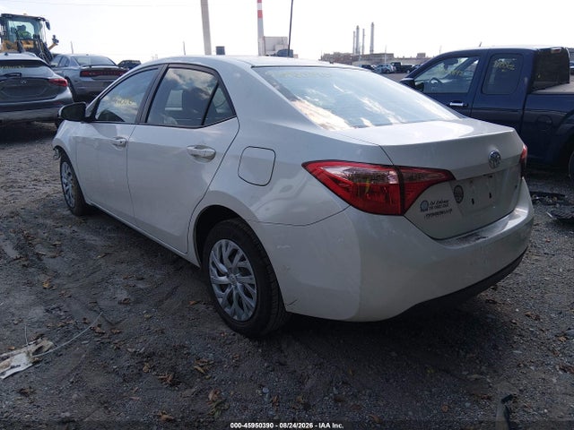 Aukcja sprzedaży 2017 Toyota Corolla Le, vin: 5YFBURHEXHP717220, numer aukcji: 45950390