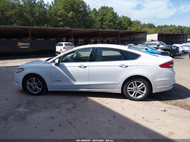 2018 Ford Fusion Hybrid S მანქანა იყიდება აუქციონზე, vin: 3FA6P0UU1JR122523, აუქციონის ნომერი: 45950400