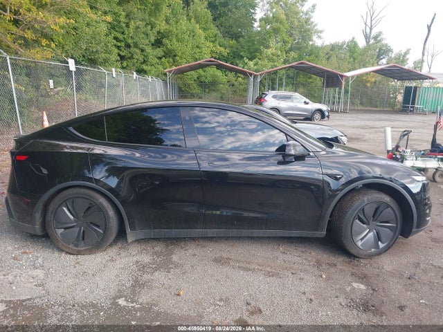 7SAYGDEE9TF552728 Tesla Model Y All-wheel Drive/long Range Launch Series/premium All-wheel Drive