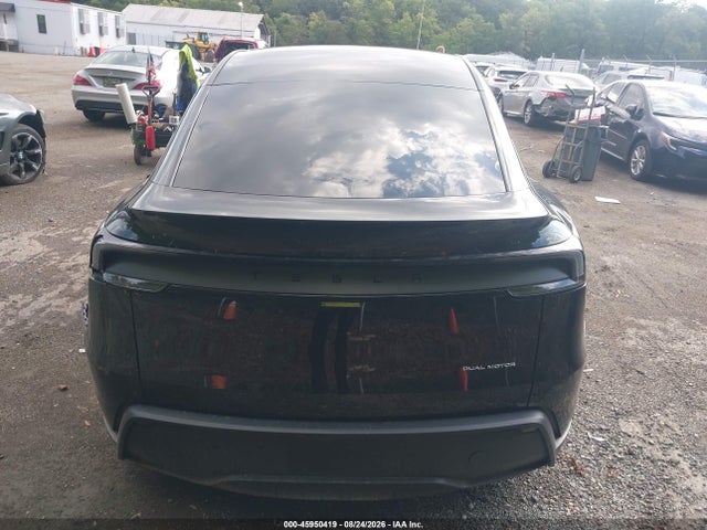 7SAYGDEE9TF552728 Tesla Model Y All-wheel Drive/long Range Launch Series/premium All-wheel Drive