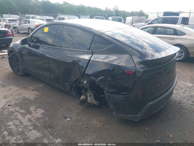 7SAYGDEE9TF552728 Tesla Model Y All-wheel Drive/long Range Launch Series/premium All-wheel Drive