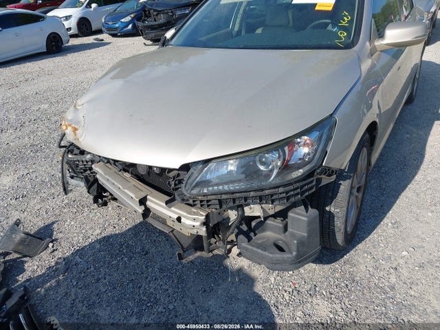 45950433 :رقم المزاد ، 1HGCR2F8XFA210623 vin ، 2015 Honda Accord Ex-l مزاد بيع