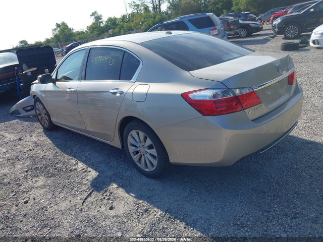 45950433 :رقم المزاد ، 1HGCR2F8XFA210623 vin ، 2015 Honda Accord Ex-l مزاد بيع