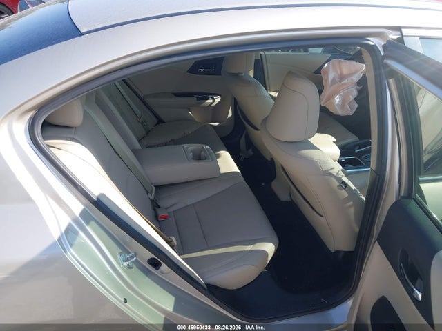 45950433 :رقم المزاد ، 1HGCR2F8XFA210623 vin ، 2015 Honda Accord Ex-l مزاد بيع