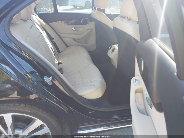 2016 Mercedes-benz C 300 მანქანა იყიდება აუქციონზე, vin: WDDWF4JB8GR141006, აუქციონის ნომერი: 45950463