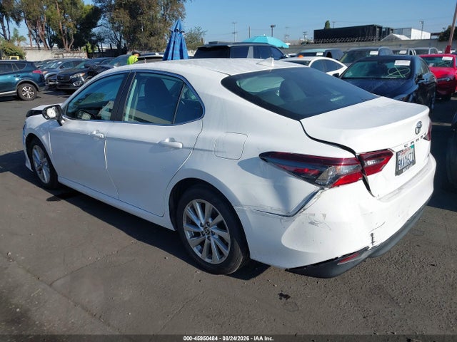 Toyota CAMRY LE 2024 4T1C11AK4RU224583 Image 3