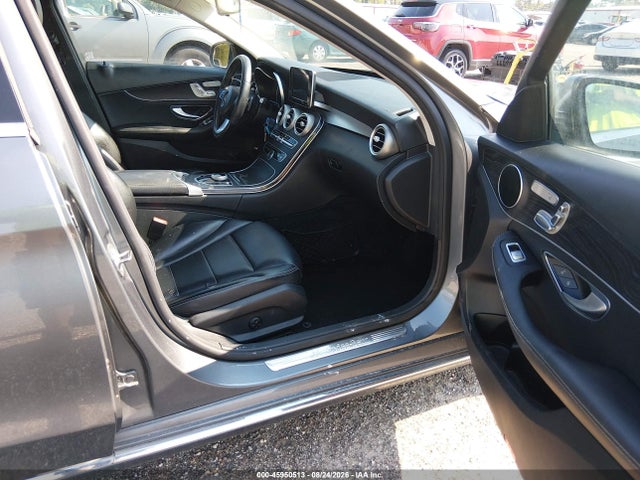 45950513 :رقم المزاد ، 55SWF4JB1HU200347 vin ، 2017 Mercedes-benz C 300 مزاد بيع