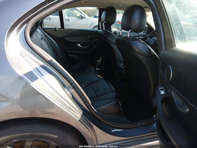 45950513 :رقم المزاد ، 55SWF4JB1HU200347 vin ، 2017 Mercedes-benz C 300 مزاد بيع