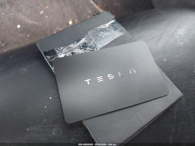 45950585 :رقم المزاد ، 5YJ3E1EB7JF129080 vin ، 2018 Tesla Model 3 Long Range/performance مزاد بيع
