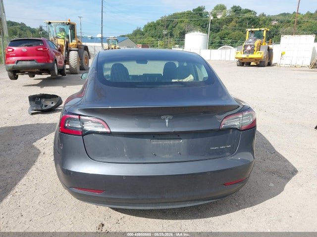 45950585 :رقم المزاد ، 5YJ3E1EB7JF129080 vin ، 2018 Tesla Model 3 Long Range/performance مزاد بيع