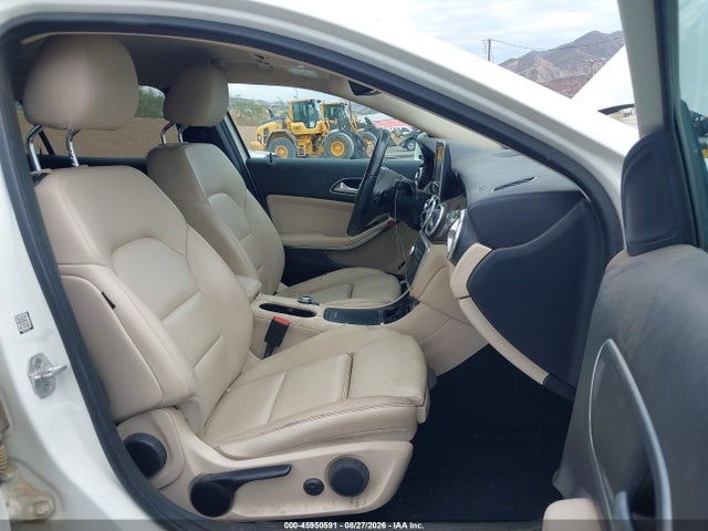 WDCTG4EB4GJ201604 Mercedes-Benz GLA 250