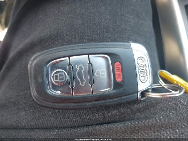 Продаж на аукціоні авто 2011 Audi A4 2.0t Premium, vin: WAUFFAFL3BN055755, номер лоту: 45950605