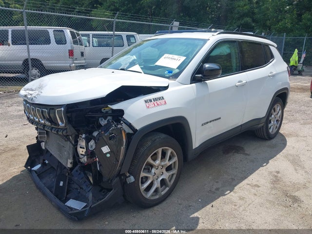 45950611 :رقم المزاد ، 3C4NJDFB4NT172464 vin ، 2022 Jeep Compass Latitude Lux 4x4 مزاد بيع