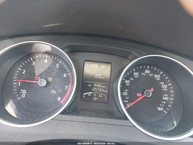 2015 Volkswagen Jetta 1.8t Se მანქანა იყიდება აუქციონზე, vin: 3VWD07AJ5FM214325, აუქციონის ნომერი: 45950613