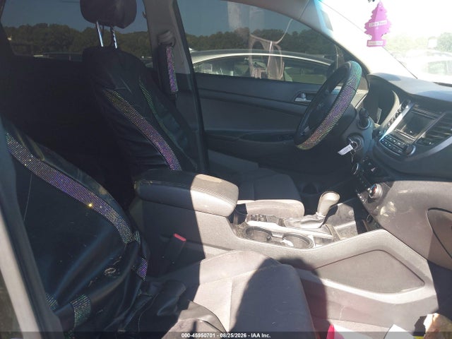 Auction sale of the 2017 Hyundai Tucson Se, vin: KM8J33A41HU272104, lot number: 45950701