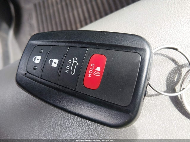 Продажа на аукционе авто 2021 Toyota Rav4 Xle Premium, vin: 2T3A1RFV5MC224277, номер лота: 45950740