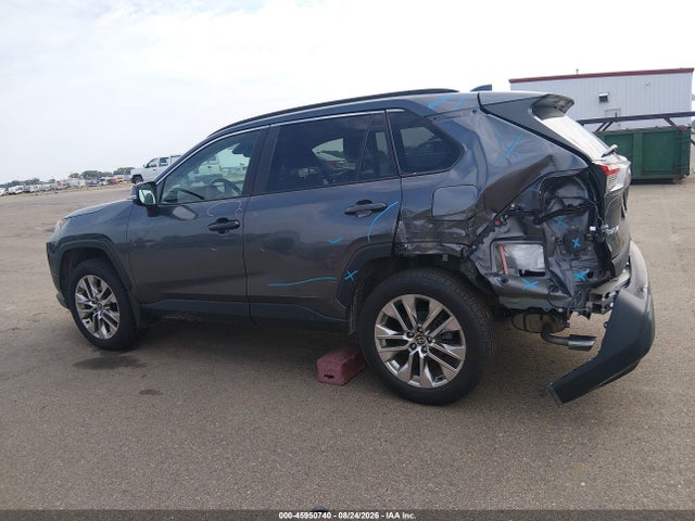 Продажа на аукционе авто 2021 Toyota Rav4 Xle Premium, vin: 2T3A1RFV5MC224277, номер лота: 45950740