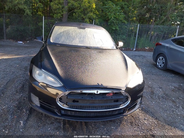 Продажа на аукционе авто 2013 Tesla Model S, vin: 5YJSA1DN9DFP15402, номер лота: 45950759