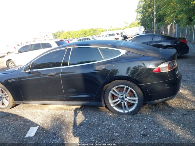 Продажа на аукционе авто 2013 Tesla Model S, vin: 5YJSA1DN9DFP15402, номер лота: 45950759