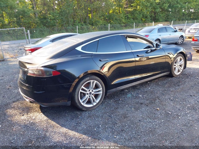 Продажа на аукционе авто 2013 Tesla Model S, vin: 5YJSA1DN9DFP15402, номер лота: 45950759