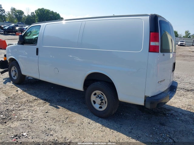 2018 Chevrolet Express 2500 Work Van მანქანა იყიდება აუქციონზე, vin: 1GCWGAFG5J1198196, აუქციონის ნომერი: 45950904