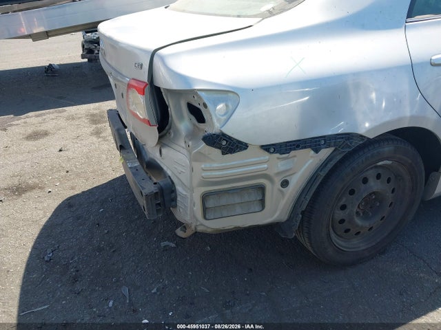 2013 Toyota Corolla Le მანქანა იყიდება აუქციონზე, vin: 5YFBU4EE5DP091268, აუქციონის ნომერი: 45951037