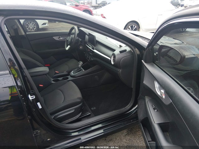 2024 Kia Forte Lxs მანქანა იყიდება აუქციონზე, vin: 3KPF24AD5RE798559, აუქციონის ნომერი: 45951052