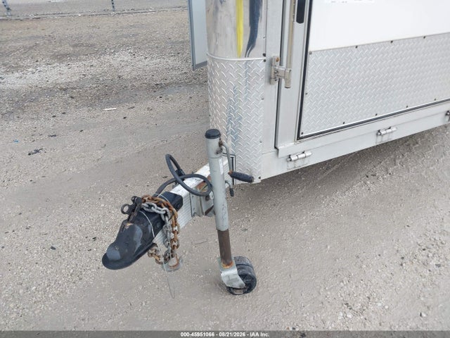 45951066 :رقم المزاد ، 1L9TM727171317871 vin ، 2007 Legend Trailmaster Enclosed Trailer مزاد بيع
