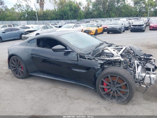 Aston Martin Vantage 2020 SCFSMGAW2LGN03311 Image 12