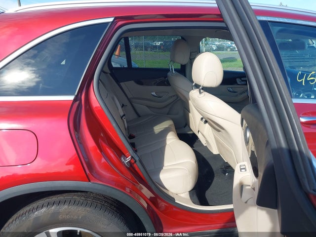 45951079 :رقم المزاد ، WDC0G4JB7KF598908 vin ، 2019 Mercedes-benz Glc 300 مزاد بيع