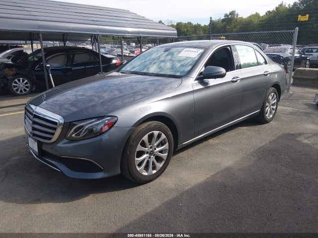 45951165 :رقم المزاد ، WDDZF4KB6KA507726 vin ، 2019 Mercedes-benz E 300 4matic مزاد بيع