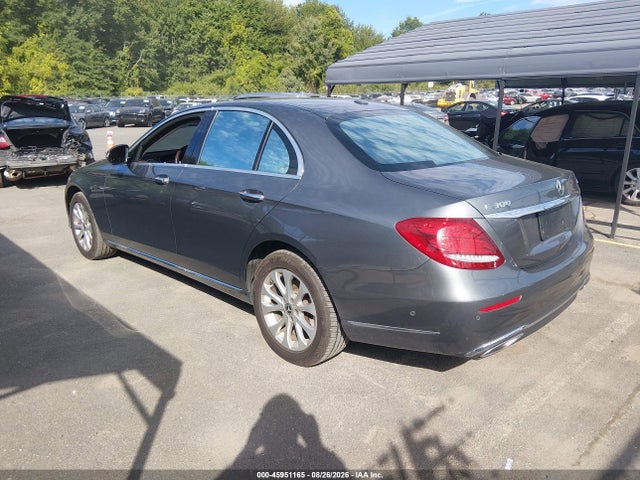 45951165 :رقم المزاد ، WDDZF4KB6KA507726 vin ، 2019 Mercedes-benz E 300 4matic مزاد بيع