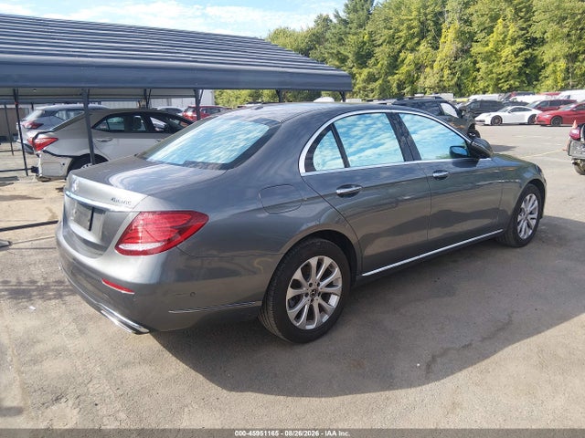 45951165 :رقم المزاد ، WDDZF4KB6KA507726 vin ، 2019 Mercedes-benz E 300 4matic مزاد بيع