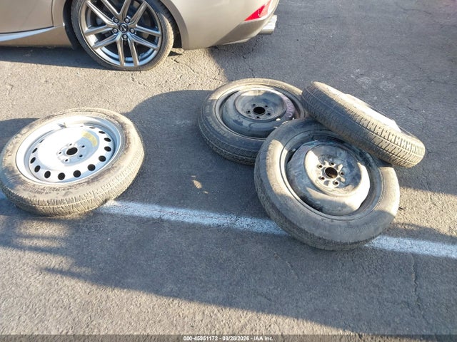 45951172 :رقم المزاد ، JT2BG22K5Y0527762 vin ، 2000 Toyota Camry Le مزاد بيع
