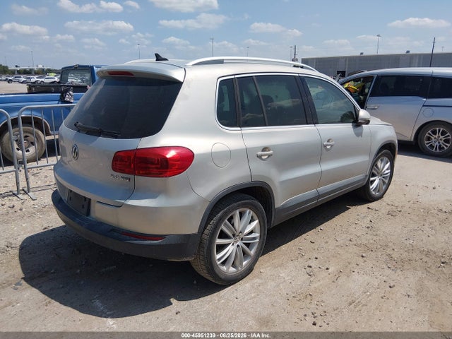 45951239 :رقم المزاد ، WVGAV7AXXCW515188 vin ، 2012 Volkswagen Tiguan Se مزاد بيع