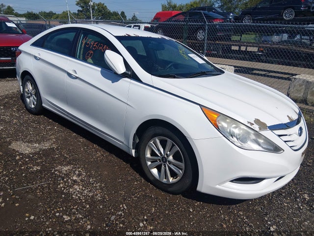 2013 Hyundai Sonata Gls მანქანა იყიდება აუქციონზე, vin: 5NPEB4AC3DH663104, აუქციონის ნომერი: 45951287