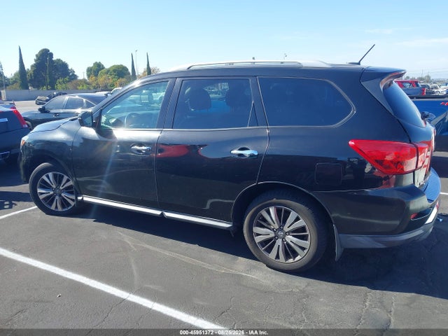 5N1DR2MN0HC667102 Nissan Pathfinder S