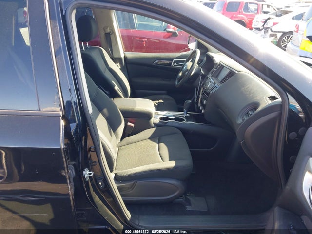 5N1DR2MN0HC667102 Nissan Pathfinder S