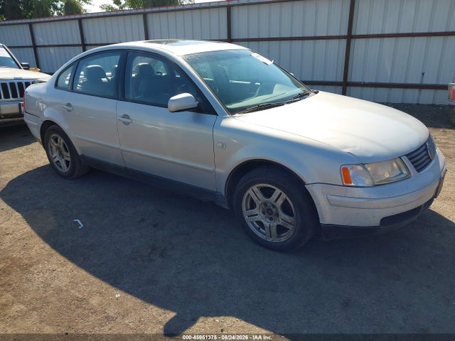 2001 Volkswagen Passat Glx მანქანა იყიდება აუქციონზე, vin: WVWBH63B71P013824, აუქციონის ნომერი: 45951375