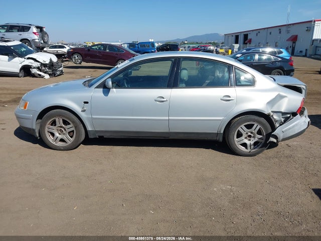 45951375 :رقم المزاد ، WVWBH63B71P013824 vin ، 2001 Volkswagen Passat Glx مزاد بيع