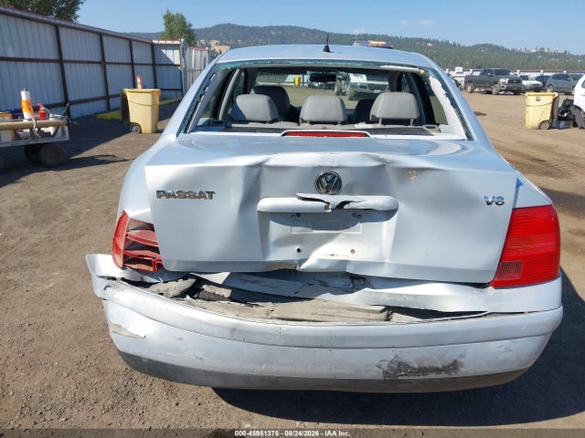 45951375 :رقم المزاد ، WVWBH63B71P013824 vin ، 2001 Volkswagen Passat Glx مزاد بيع