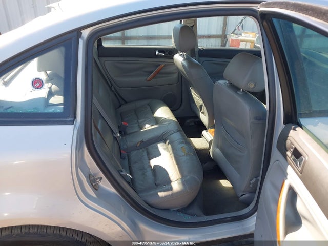 45951375 :رقم المزاد ، WVWBH63B71P013824 vin ، 2001 Volkswagen Passat Glx مزاد بيع