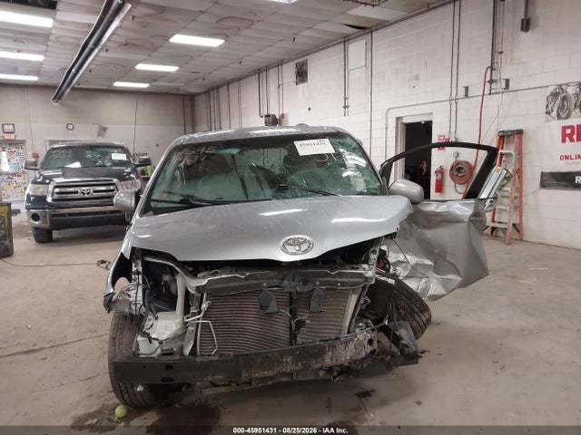 Продаж на аукціоні авто 2011 Toyota Sienna Le V6, vin: 5TDKK3DC8BS160944, номер лоту: 45951431