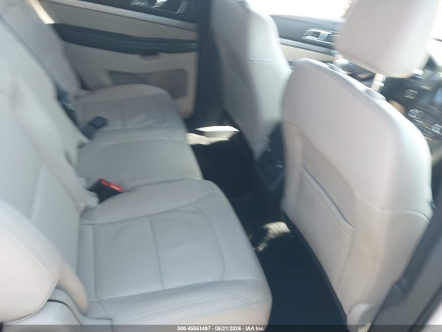 Ford EXPLORER XLT 2018 1FM5K7D87JGC72557 Image 8
