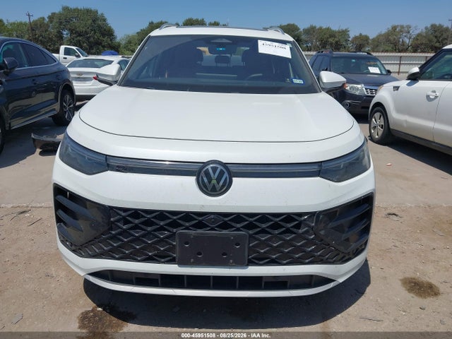 2025 Volkswagen Tiguan 2.0t Sel R-line მანქანა იყიდება აუქციონზე, vin: 3VVLR7RM2SM019457, აუქციონის ნომერი: 45951508