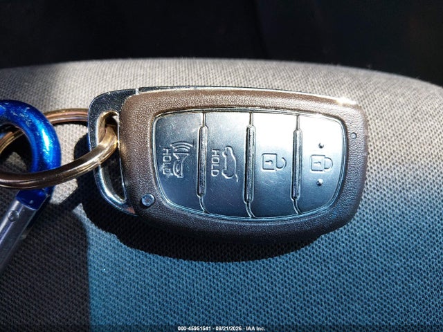 Продажа на аукционе авто 2020 Hyundai Ioniq Hybrid Blue, vin: KMHC65LC3LU219171, номер лота: 45951541