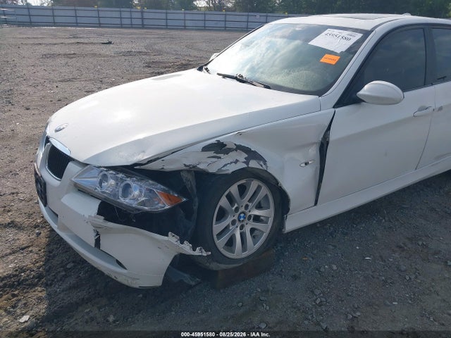 2007 Bmw 328i მანქანა იყიდება აუქციონზე, vin: WBAVA37527NL17147, აუქციონის ნომერი: 45951580