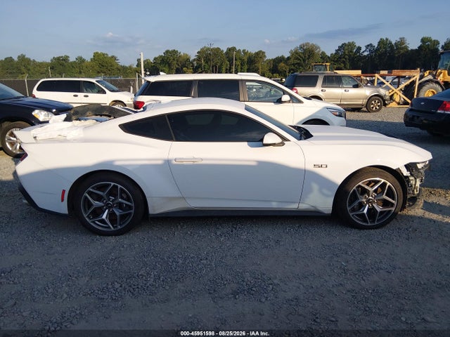 45951598 :رقم المزاد ، 1FA6P8CF3R5403206 vin ، 2024 Ford Mustang Gt Premium Fastback مزاد بيع