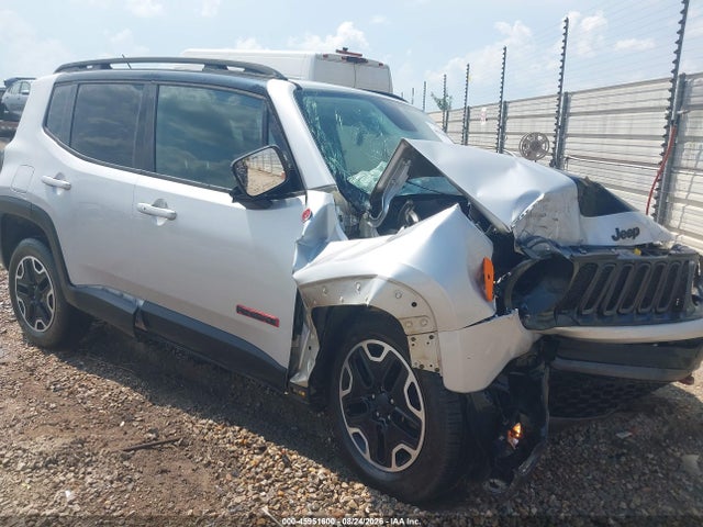 45951600 :رقم المزاد ، ZACCJBCT8GPC61568 vin ، 2016 Jeep Renegade Trailhawk مزاد بيع