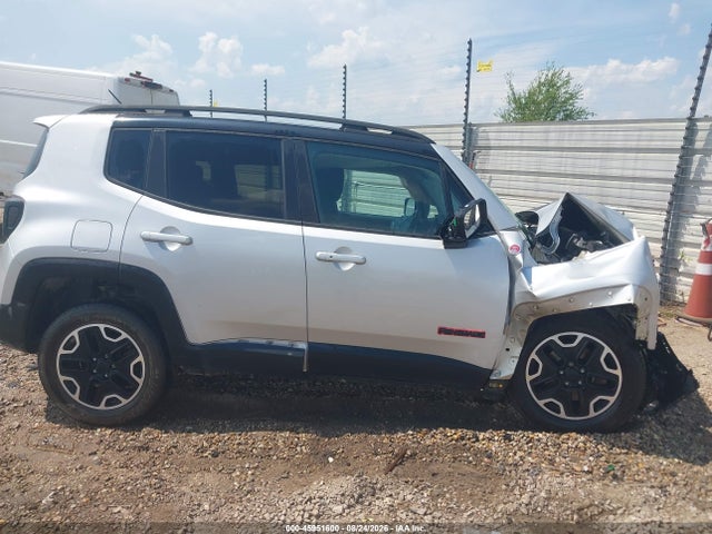 45951600 :رقم المزاد ، ZACCJBCT8GPC61568 vin ، 2016 Jeep Renegade Trailhawk مزاد بيع